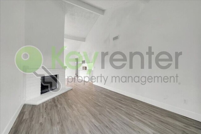 Photo - 7331 Florinda Way