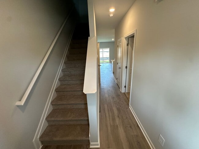 Photo - BRAND NEW TOWNHOME!