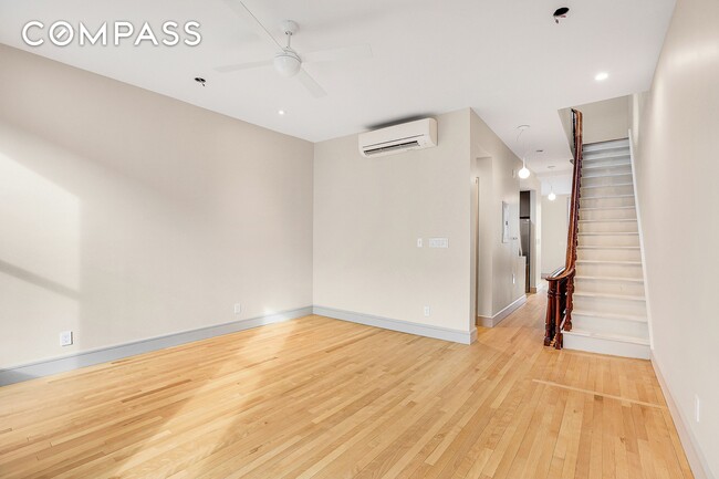 Photo - 187 President St