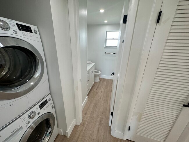 Photo - 1400 SW 27th Ave Unit 703