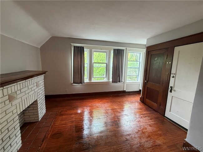 Photo - 49 15th St