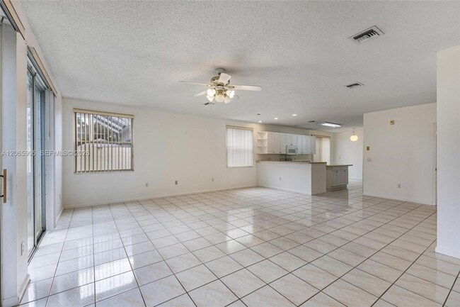 Photo - 2138 Chagall Cir