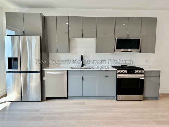 Photo - 1403 Sarah St Unit 2