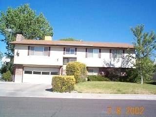 Photo - 1412 Sherwood Dr House