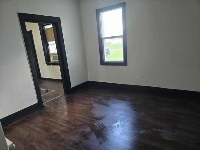 Photo - 526 S Jackson St