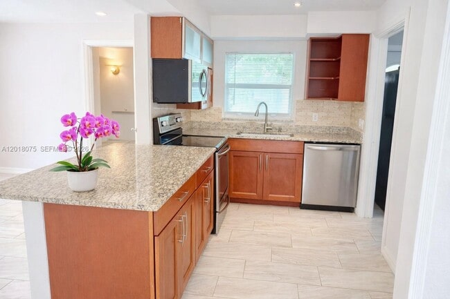 Photo - 1104 E Jasmine Rd