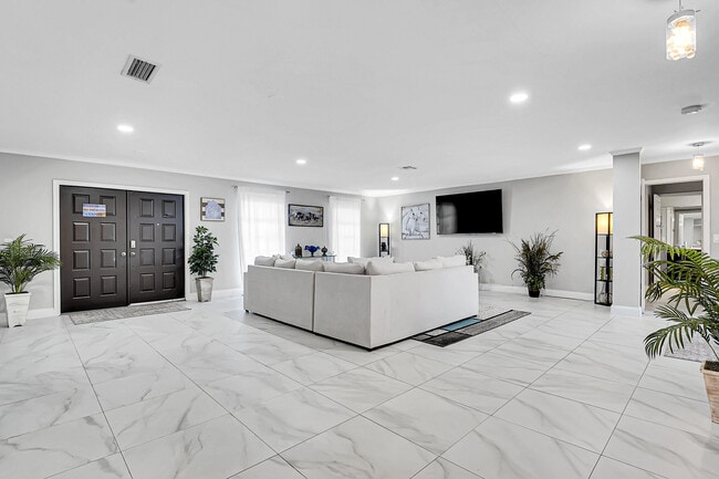 Photo - 1618 The 12th Fairway