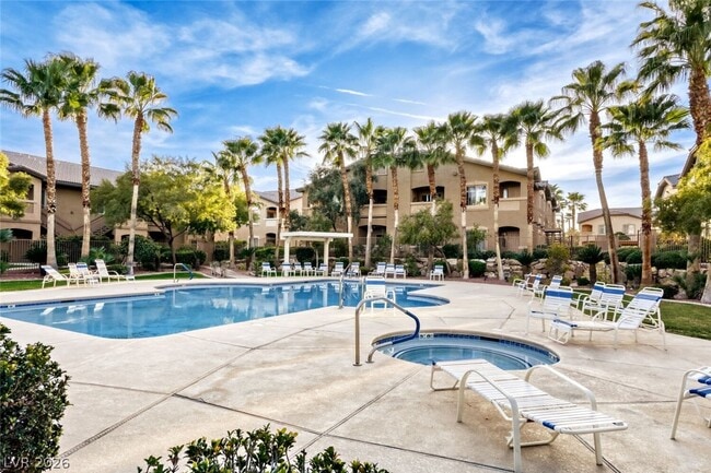 Photo - 8985 S Durango Dr Unidad 2043