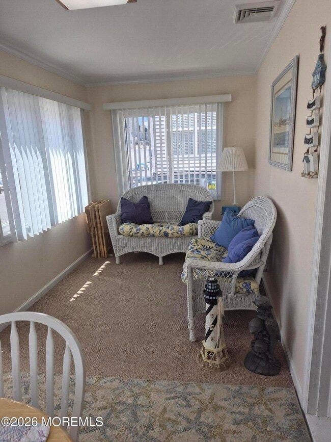 26 Harding Ave