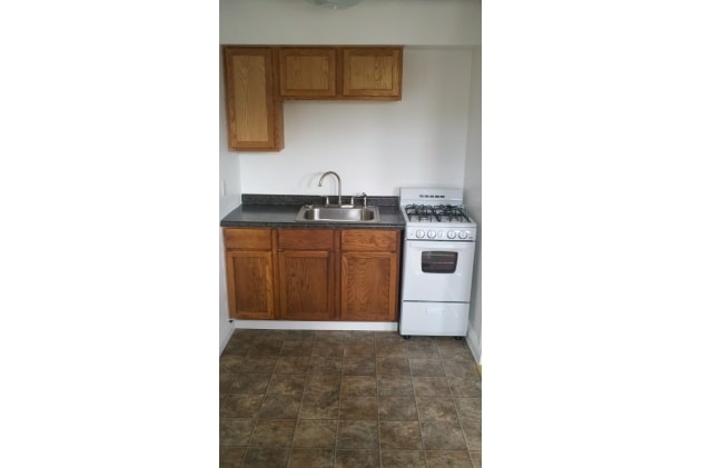 Photo - Venetian Place Apartments