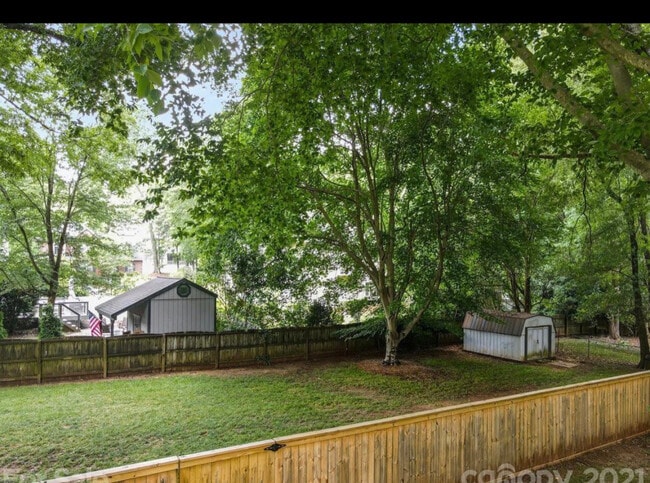 Photo - 4326 Castleton Rd