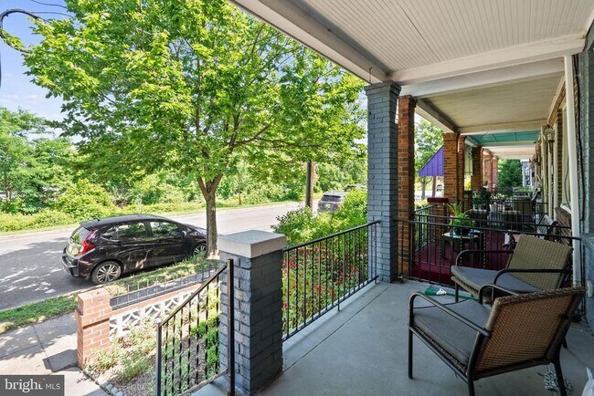 Photo - 1615 Fairlawn Ave SE