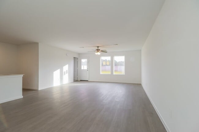 Photo - 16473 Blossom Grv Dr