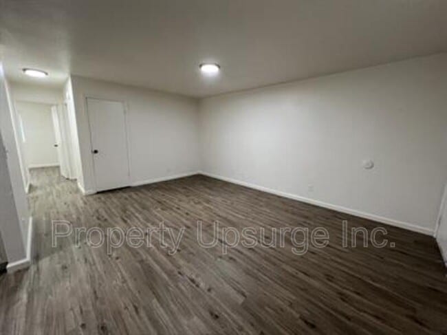 Photo - 2950 Lanning Ave