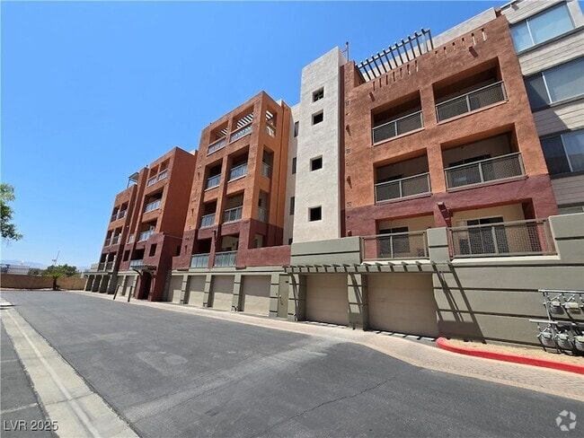 Building Photo - 35 E Agate Ave Unit 309 Rental