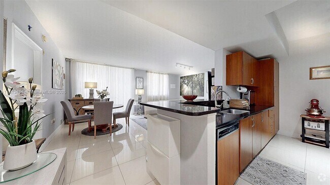 Building Photo - 2775 NE 187th St Unit 606 Rental