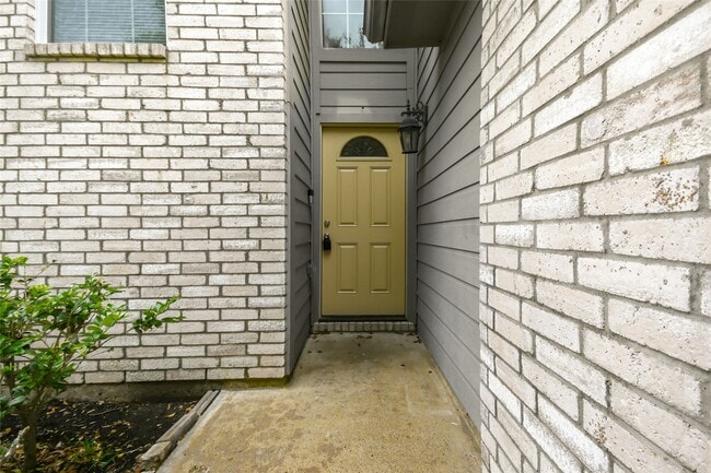 Photo - 14511 Long Meadow Dr
