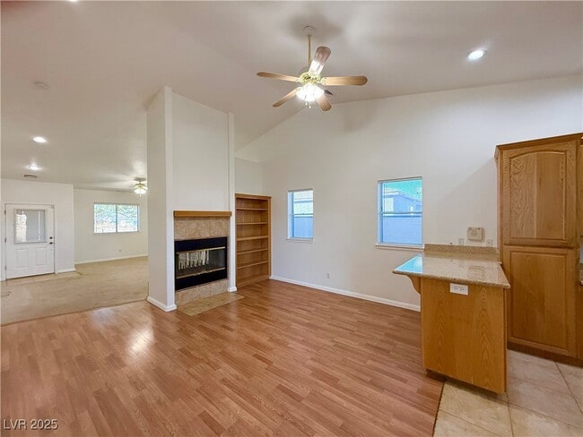 Photo - 1721 S Blagg Rd