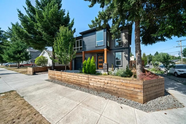 Photo - Modern 3 Bedroom + 2.5 bath home in SE Portland!! Brentwood Neighborhood with Air Conditioning!!