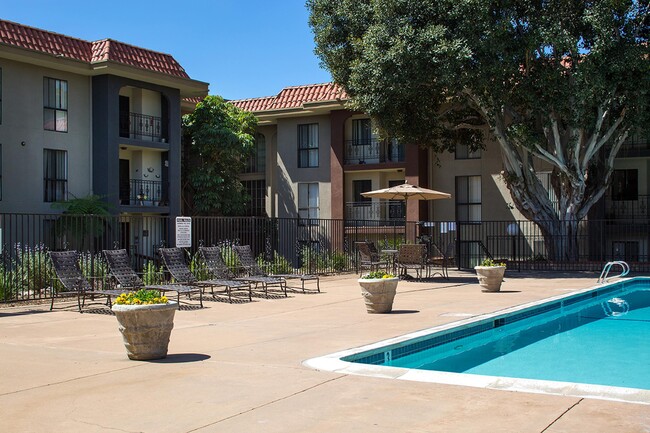 Prado Apartments