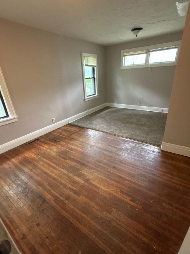 Photo - Beautiful 3 bedrrom 1 bathroom House in Minneapolis!
