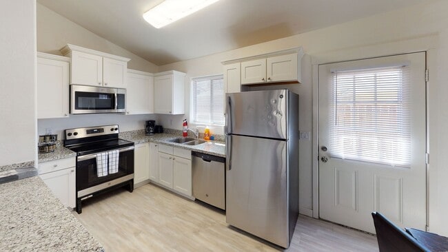 Photo - Ken-561 N 10th Pl. Show Low, AZ 85901 Unit 103