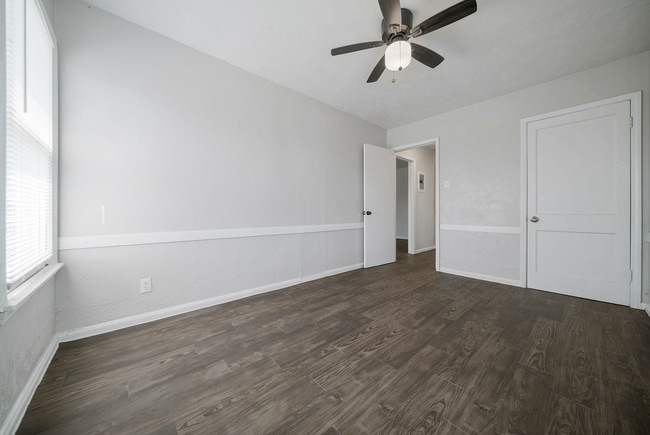 Photo - Driftwood Apartments