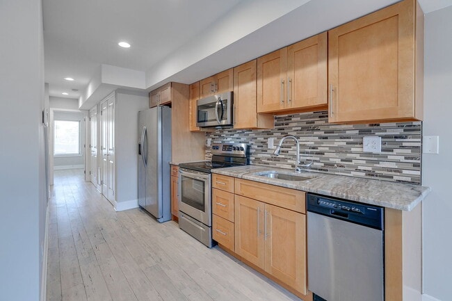 Building Photo - 2522 Federal St Unit 3