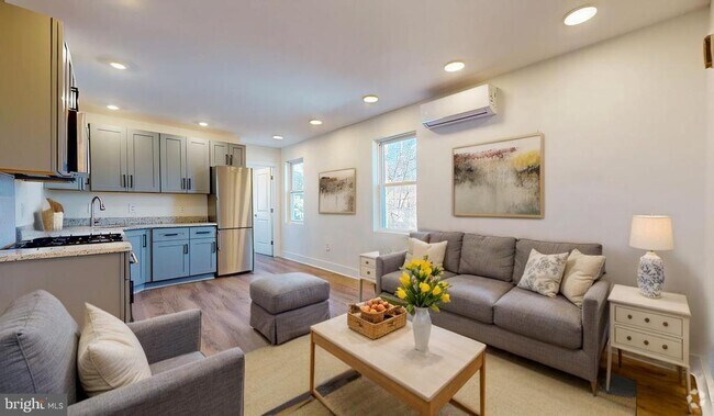 Building Photo - 1821 T St NW Unit 303 Rental