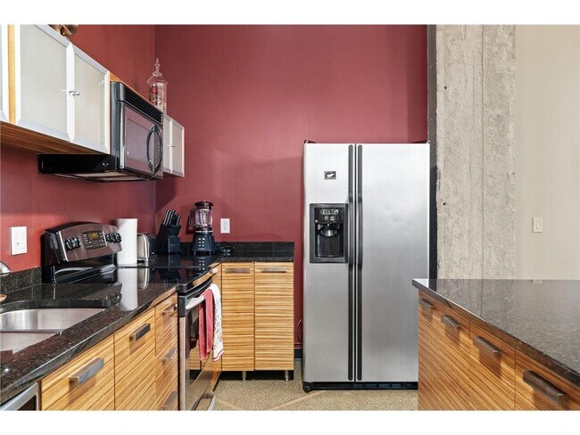 Photo - 350 St Peter St Unidad 802