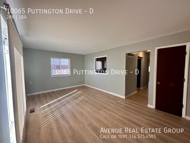 Photo - 10065 Puttington Dr Unidad D