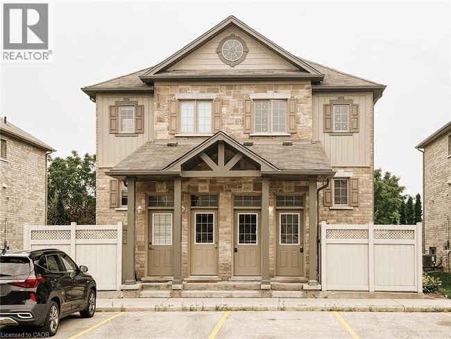 Photo - 931 Glasgow St