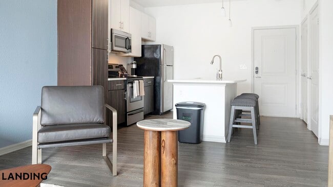 9301 Summit Centre Way Unit 4307