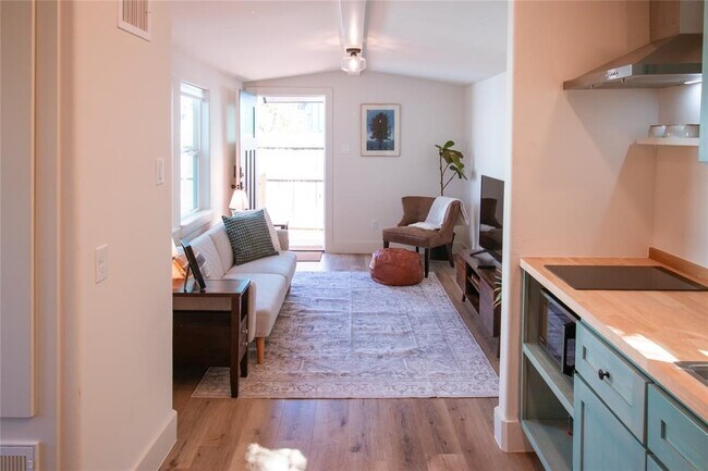 Photo - 3812 Fulton St