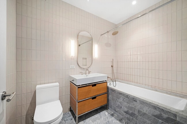 Photo - 11 Hoyt St Unit 10G