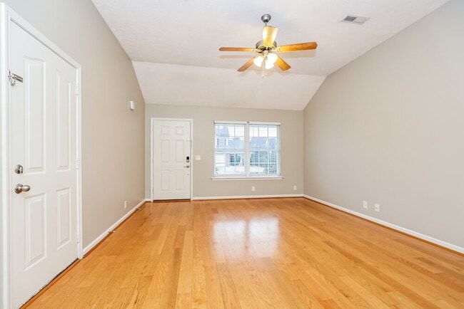 Photo - 8009 Maggie Ct