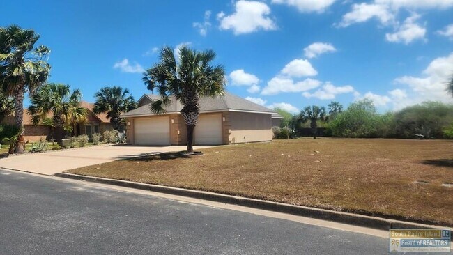 Photo - 15 Cypress Point Dr