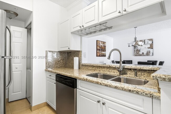 Photo - 17150 N Bay Rd Unit 2618
