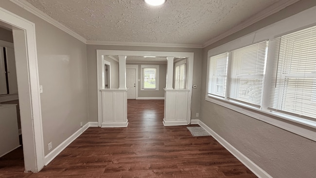 Photo - 610 N Linwood Ave