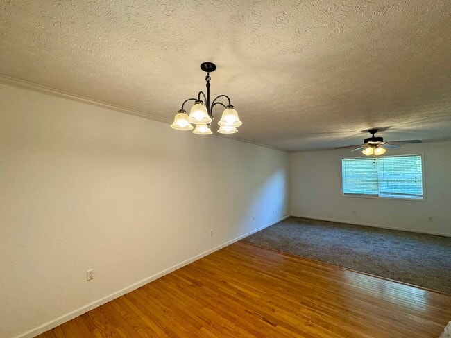 Photo - For Rent in St. Robert, MO – Spacious 4 Bed / 3 Bath Home