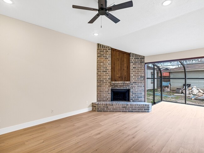 Photo - 9254 Autumnsong Dr