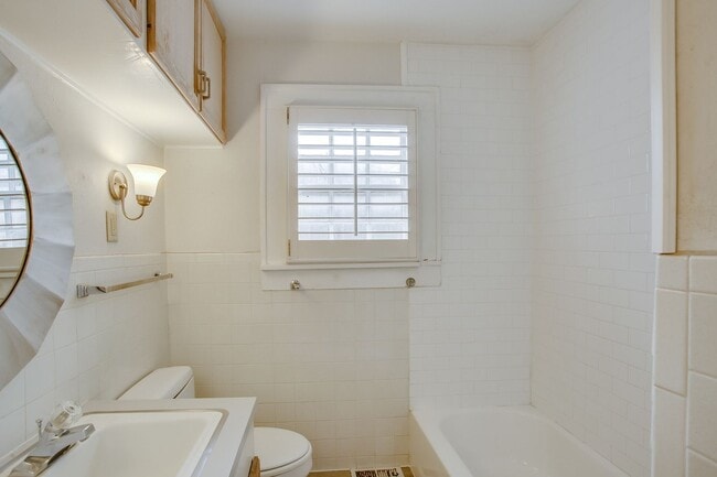 Photo - Pre Leasing for fall 2026! 4/2 in Heart of Lubbock!