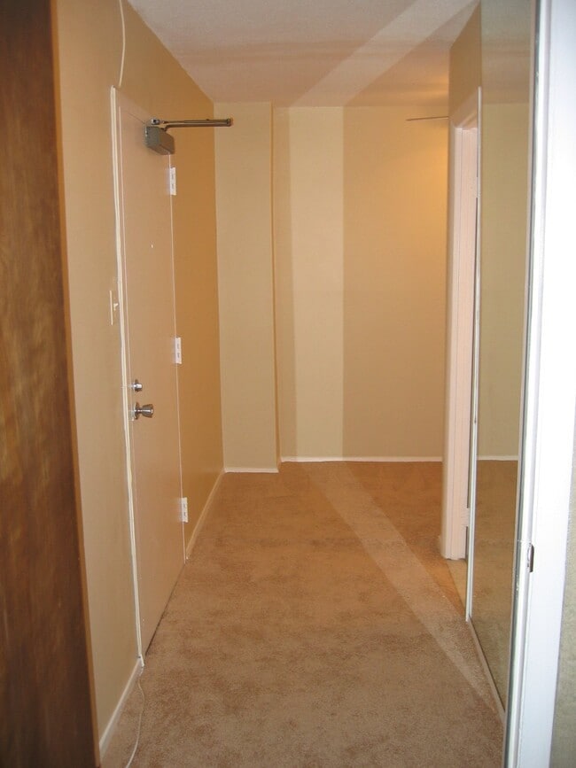 Photo - 1301 20th St NW