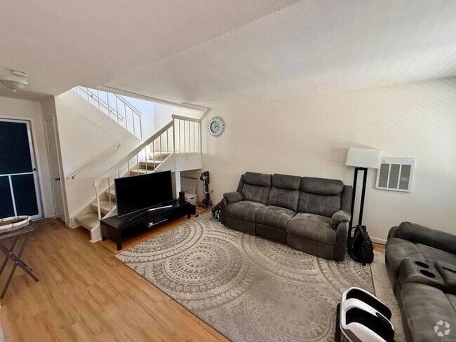 Building Photo - 9575 Easter Way Unit 5 Rental