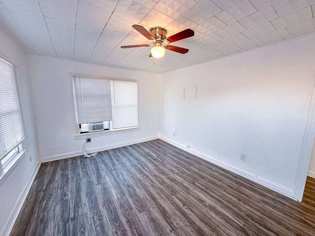Photo - 1409 10th St
