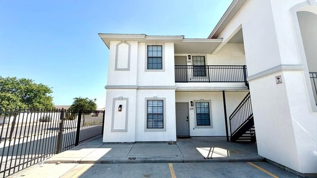7610 Rocio Dr Unit 205