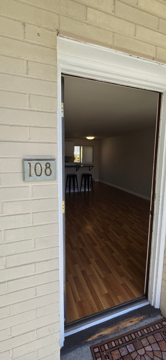 Photo - 400 NE 65th St