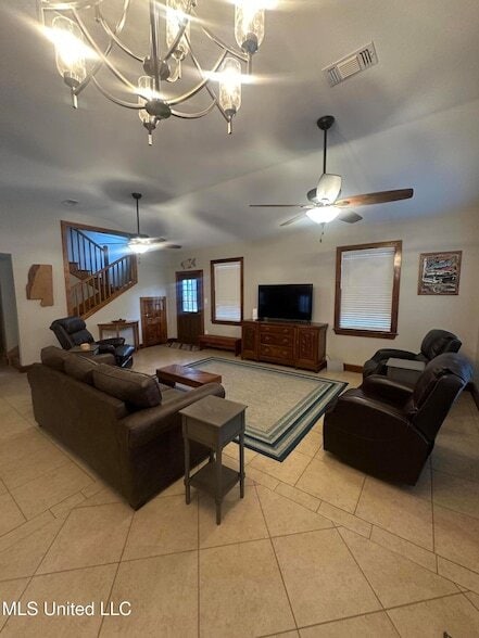 Photo - 10325 Clearwater Rd