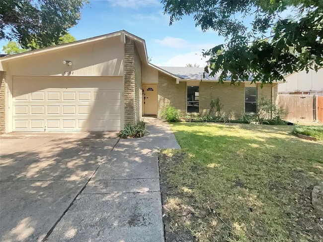 Building Photo - 6102 Lakecrest Dr Rental