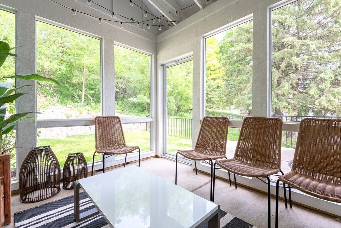 Fontana Contemporary Furnished Townhome Av... - Fontana Contemporary Furnished Townhome Av...